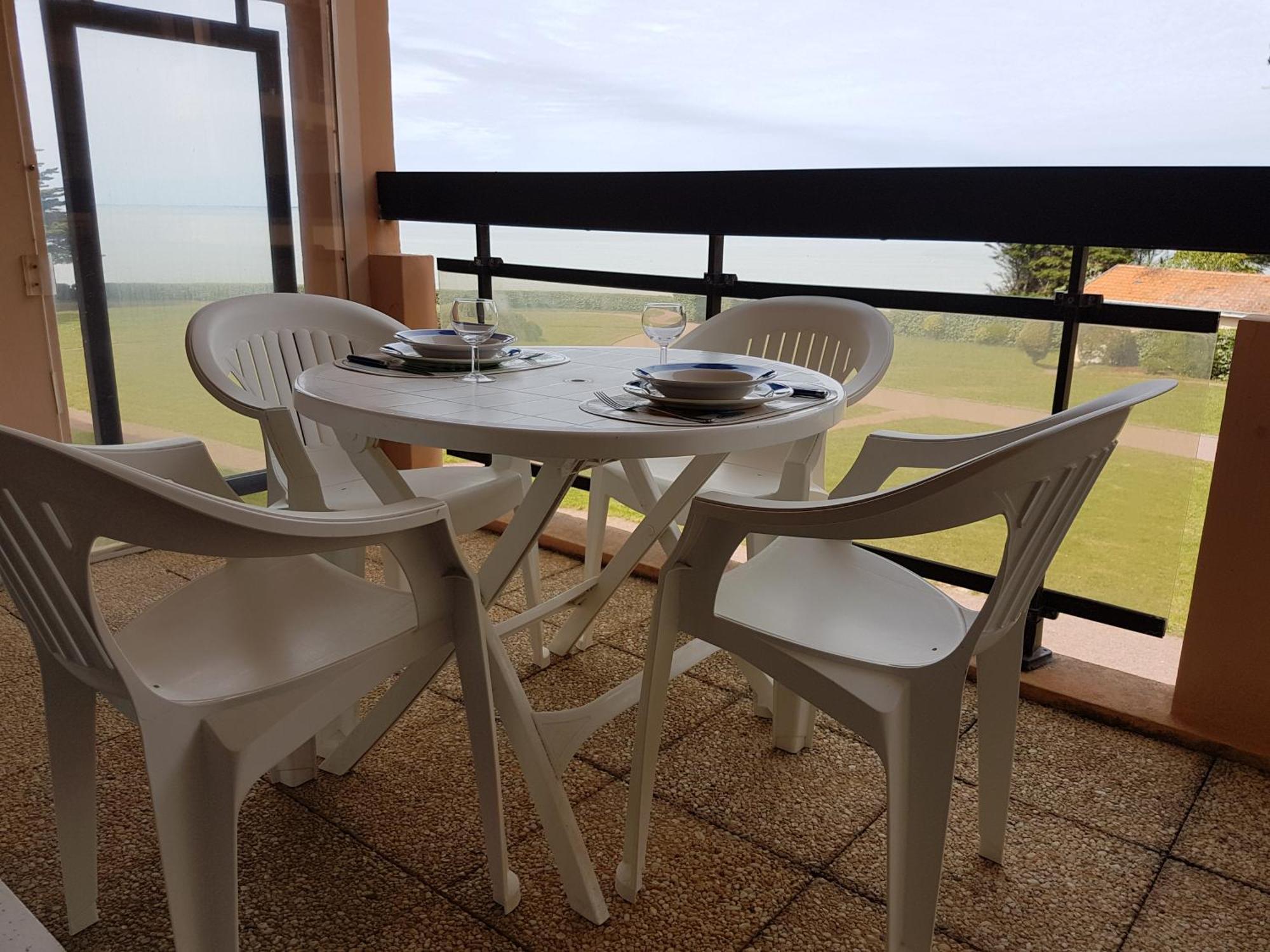 Appartement Vue Mer. A 40M De La Plage. Pornic Exterior photo